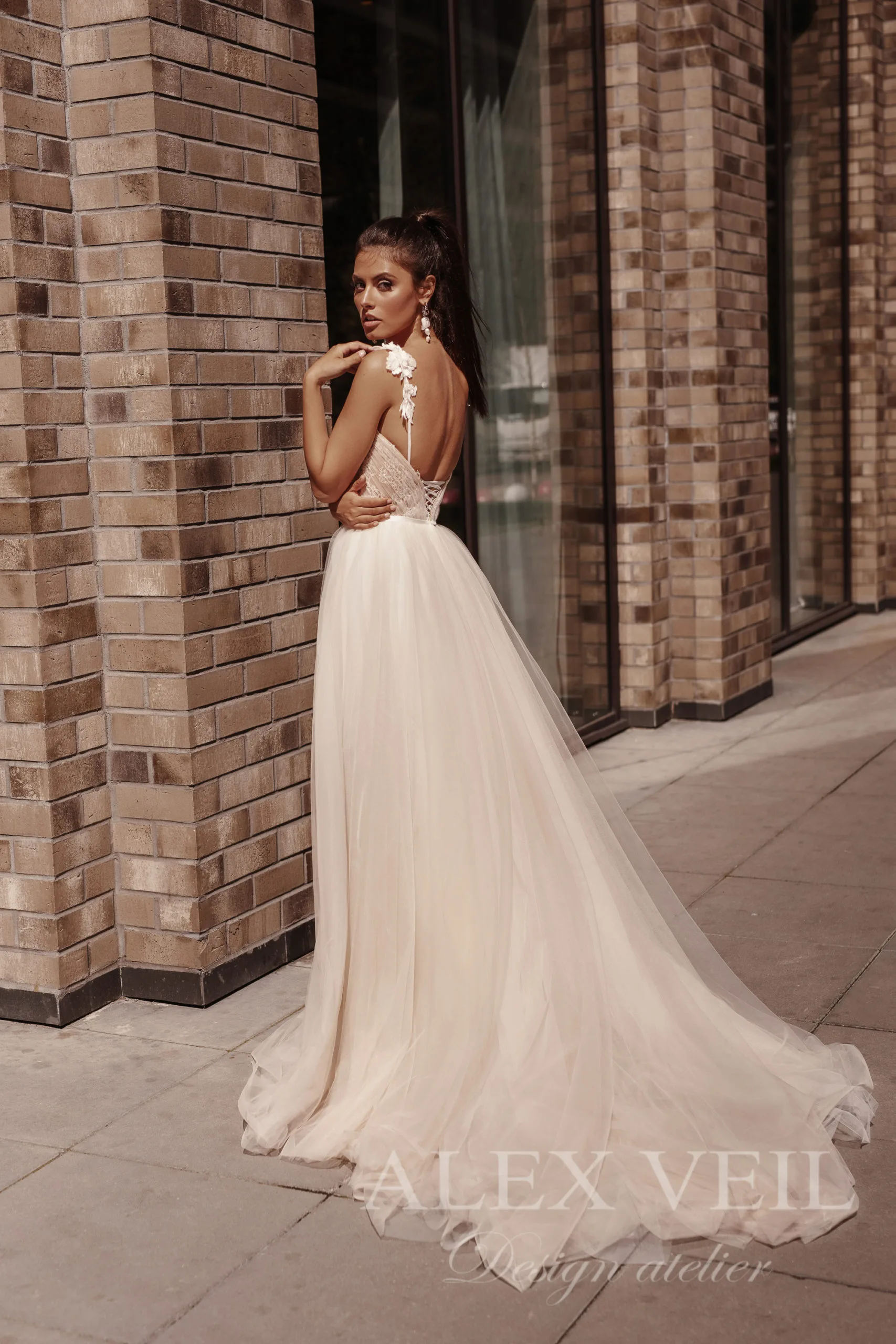 Свадебное платье ‘Antonia’ • Коллекция Enigma • AlexVeil Bridal Antonia — изображение 4