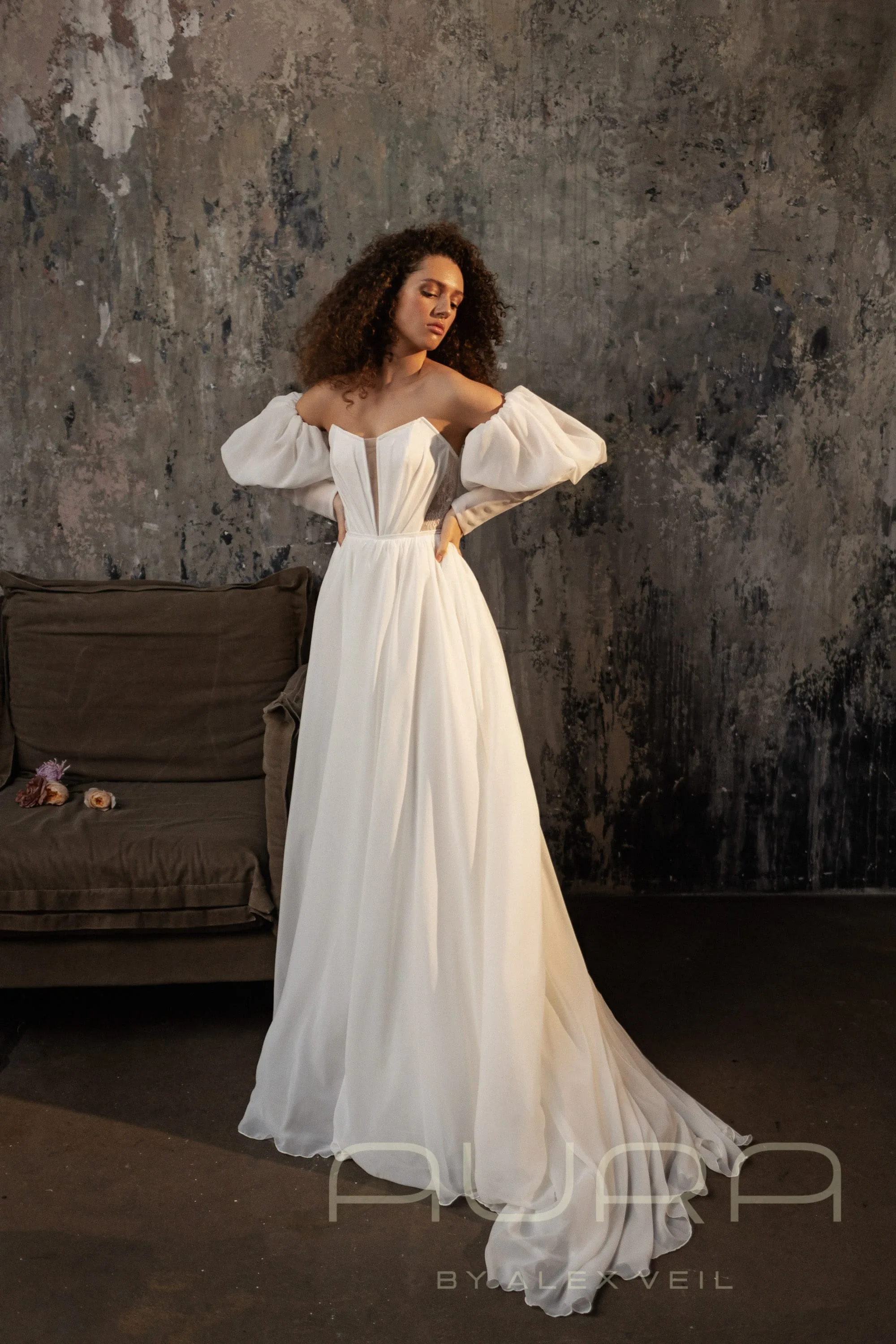 Свадебное платье ‘Calisto’ • Коллекция Magic Blossom • AlexVeil Bridal Calisto — изображение 1