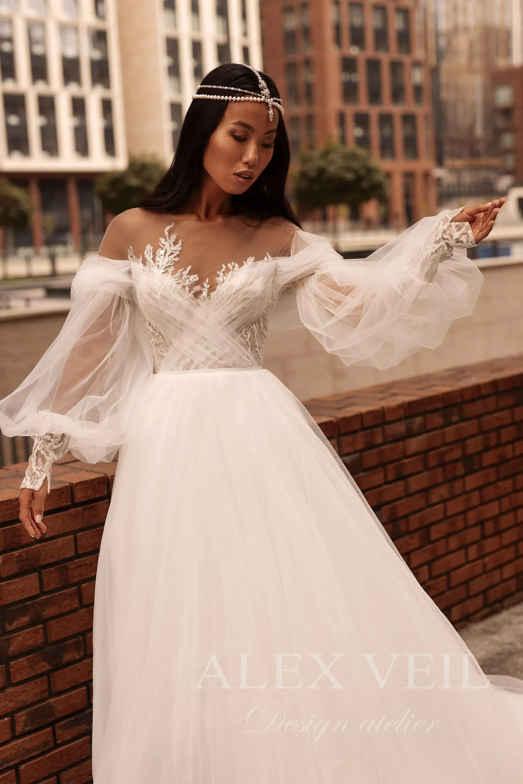 Свадебное платье ‘Estella’ • Коллекция The_ONE • AlexVeil Bridal Estella — изображение 4