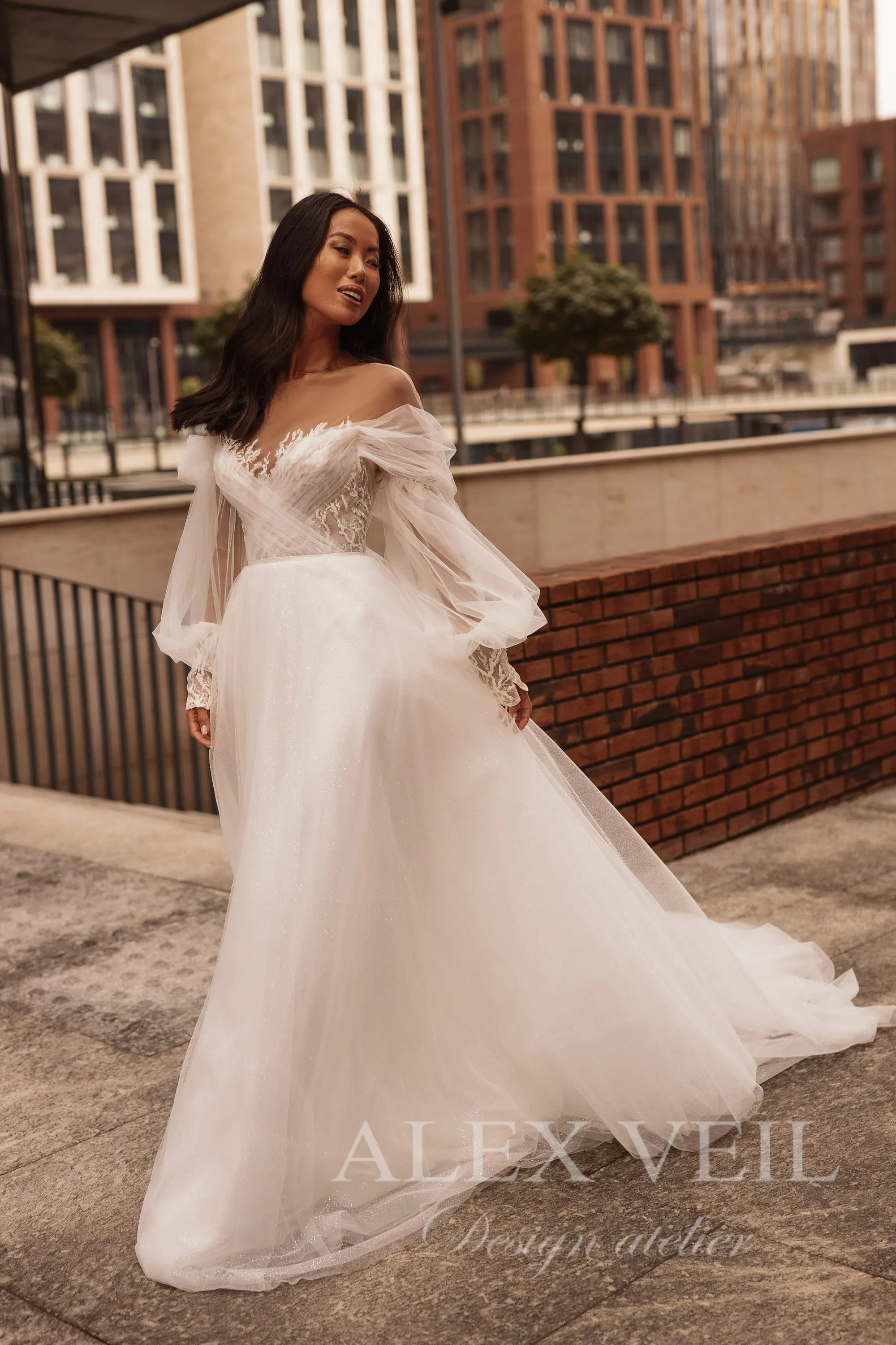 Свадебное платье ‘Estella’ • Коллекция The_ONE • AlexVeil Bridal Estella — изображение 7