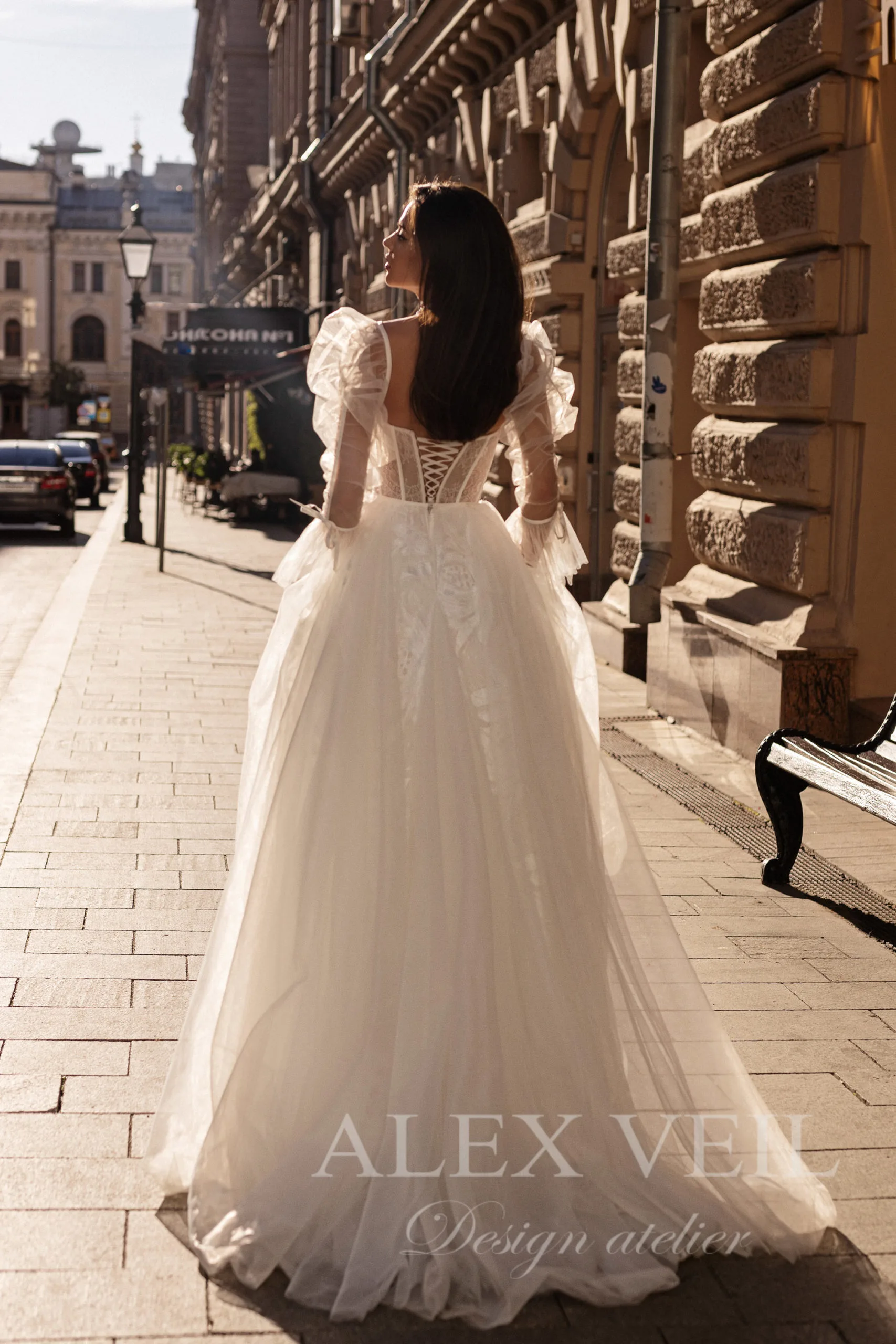 Обворожительное платье Jolie с 3D-цветами и трансформируемыми рукавами