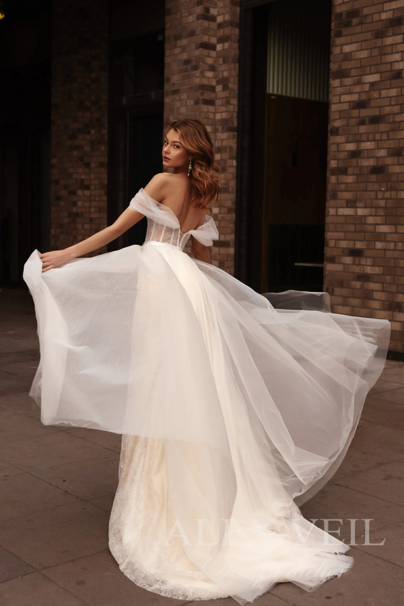 Свадебное платье ‘Melanie’ • Коллекция Enigma • AlexVeil Bridal Melanie — изображение 5