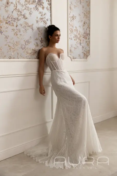 Свадебное платье ‘Alizel’ вполоборота