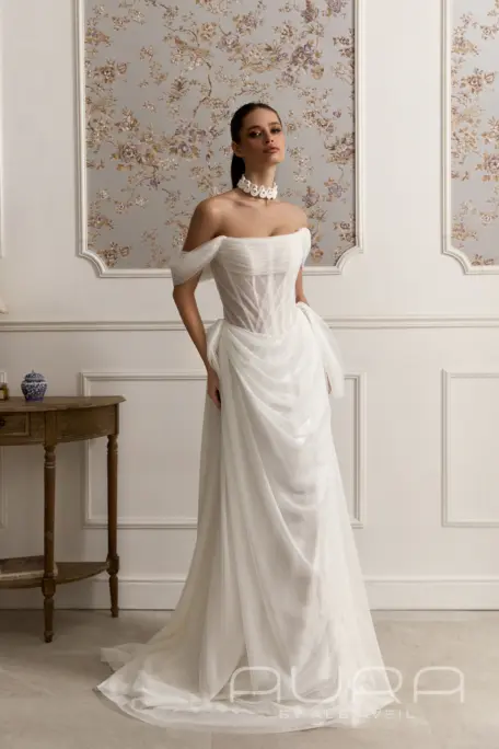 Свадебное платье ‘Kai’ анфас