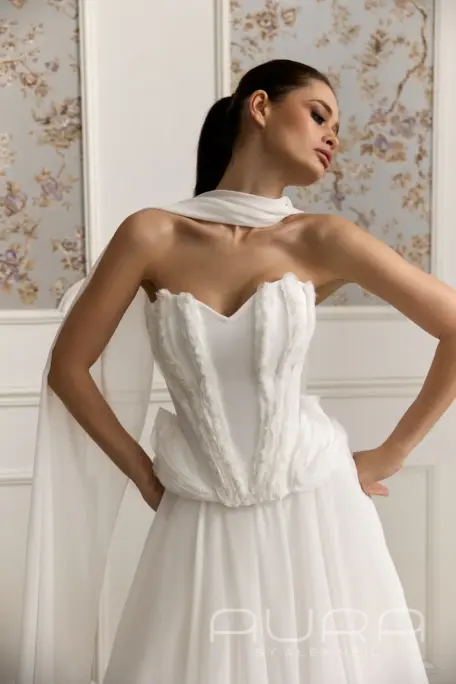 Свадебное платье ‘Renata’ анфас крупный план